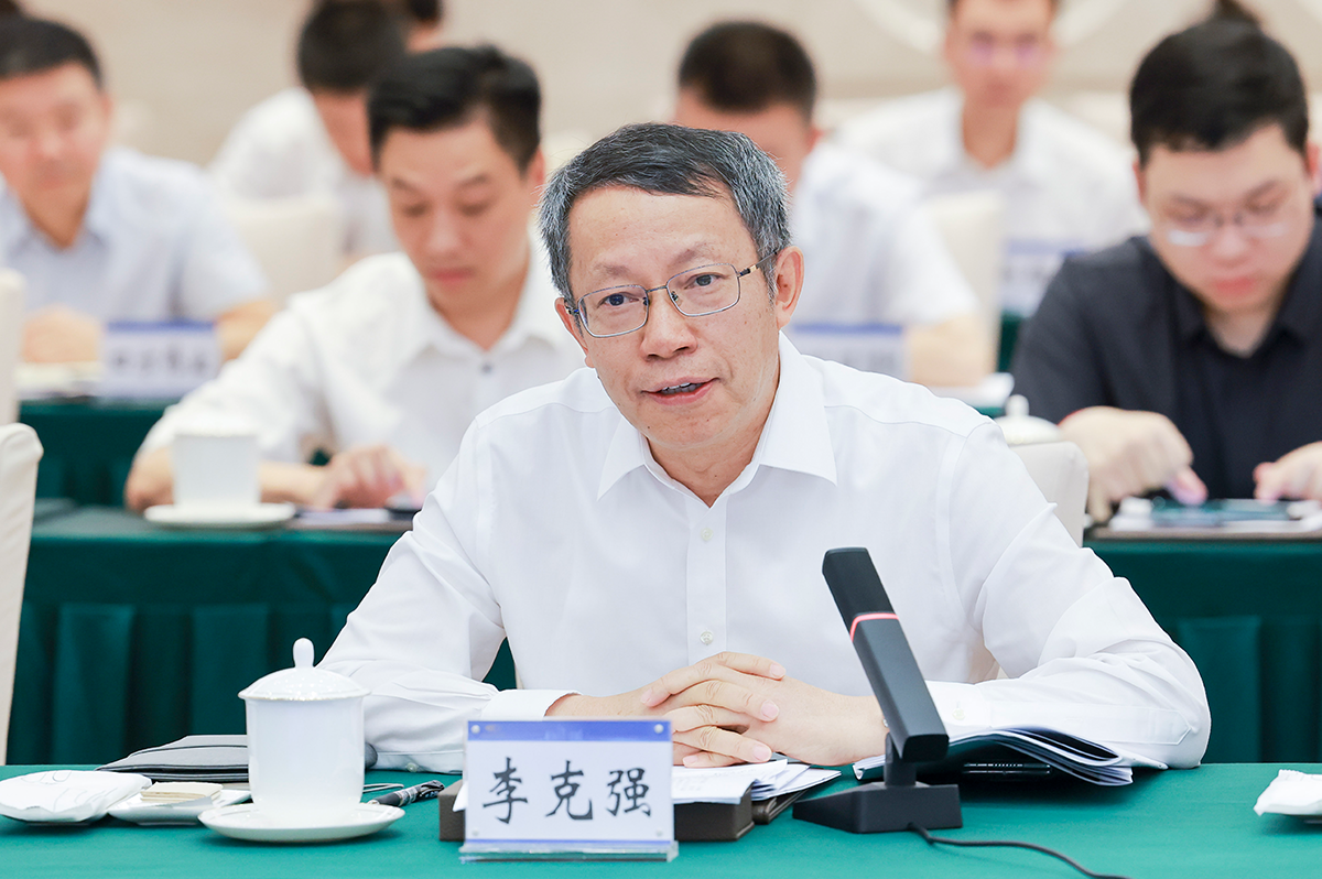 焦点|智华科技出席清华大学院士专家赋能成都产业建圈强链圆桌会(图2) 焦点|智华科技出席清华大学院士专家赋能成都产业建圈强链圆桌会(图2)
